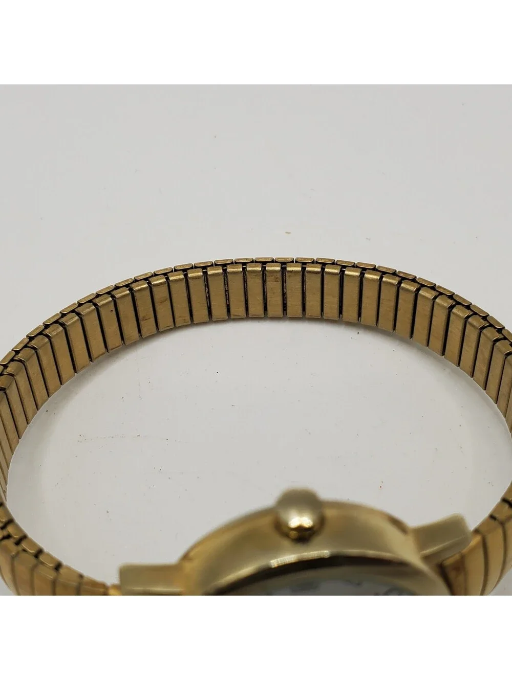 Timex Indiglo Womens Watch 25mm Gold Tone Stretch Band Date Dial New Battery